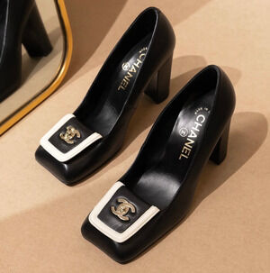 Chanel 26S Blazy Black White Square Toe Turnlock Gold CC Logo Block Heel Pump 42